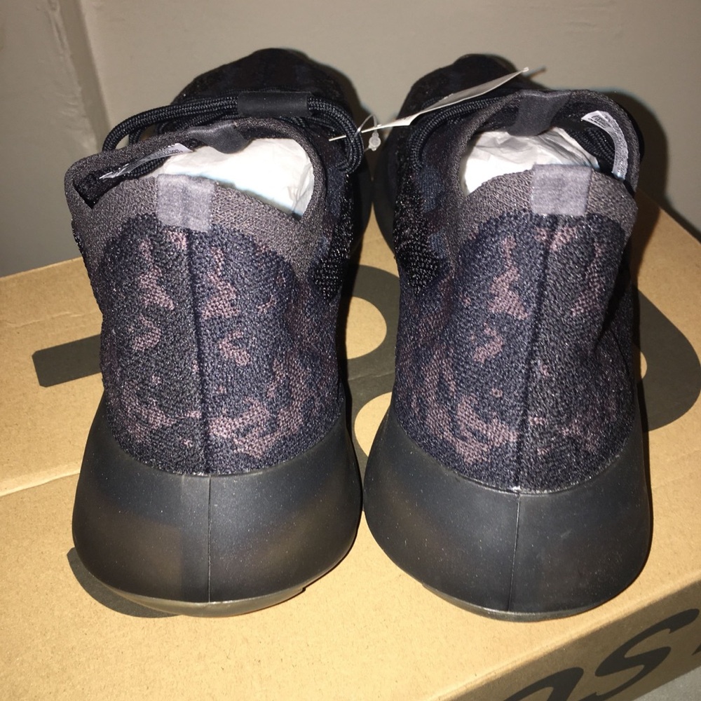 adidas Yeezy Boost 380 - ONYX / Black